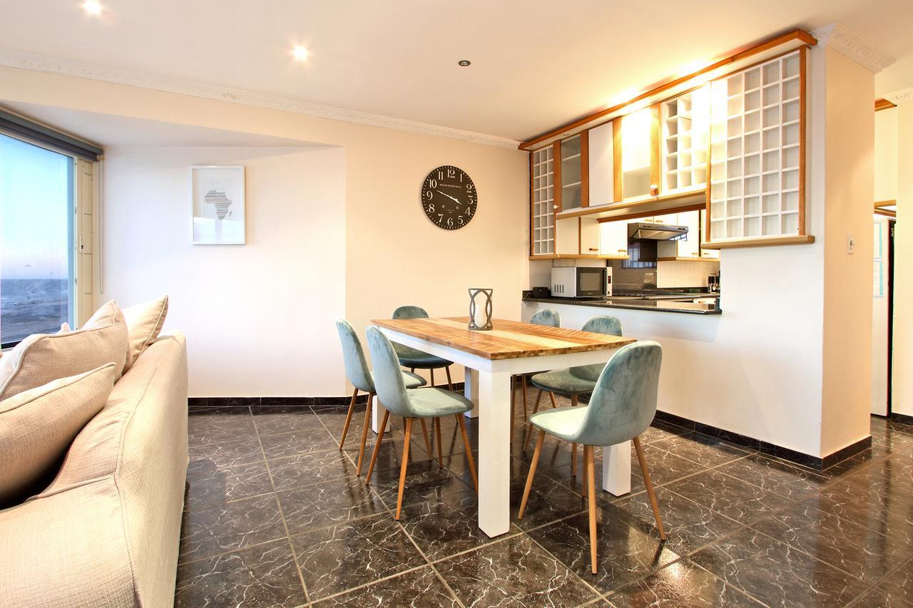 Ferienwohnung Cap Du Mont Cape Town Bloubergstrand Exterior foto
